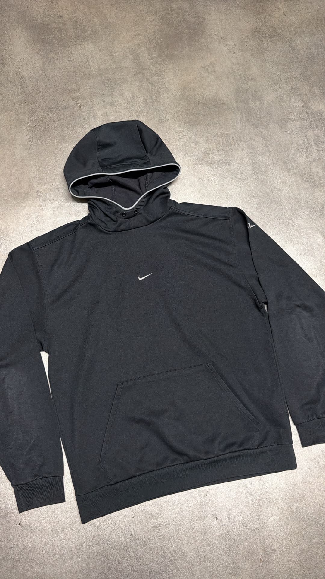 Nike Airmax Hoodie Black — 2