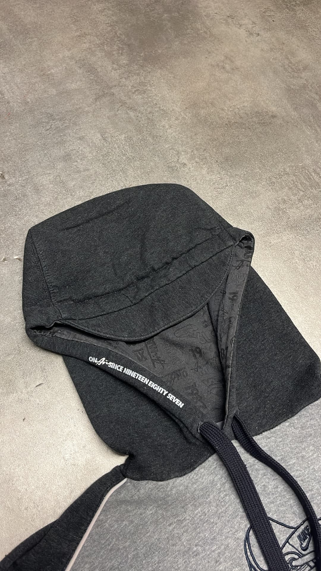 Nike Airmax Hoodie Grey/Black — 6
