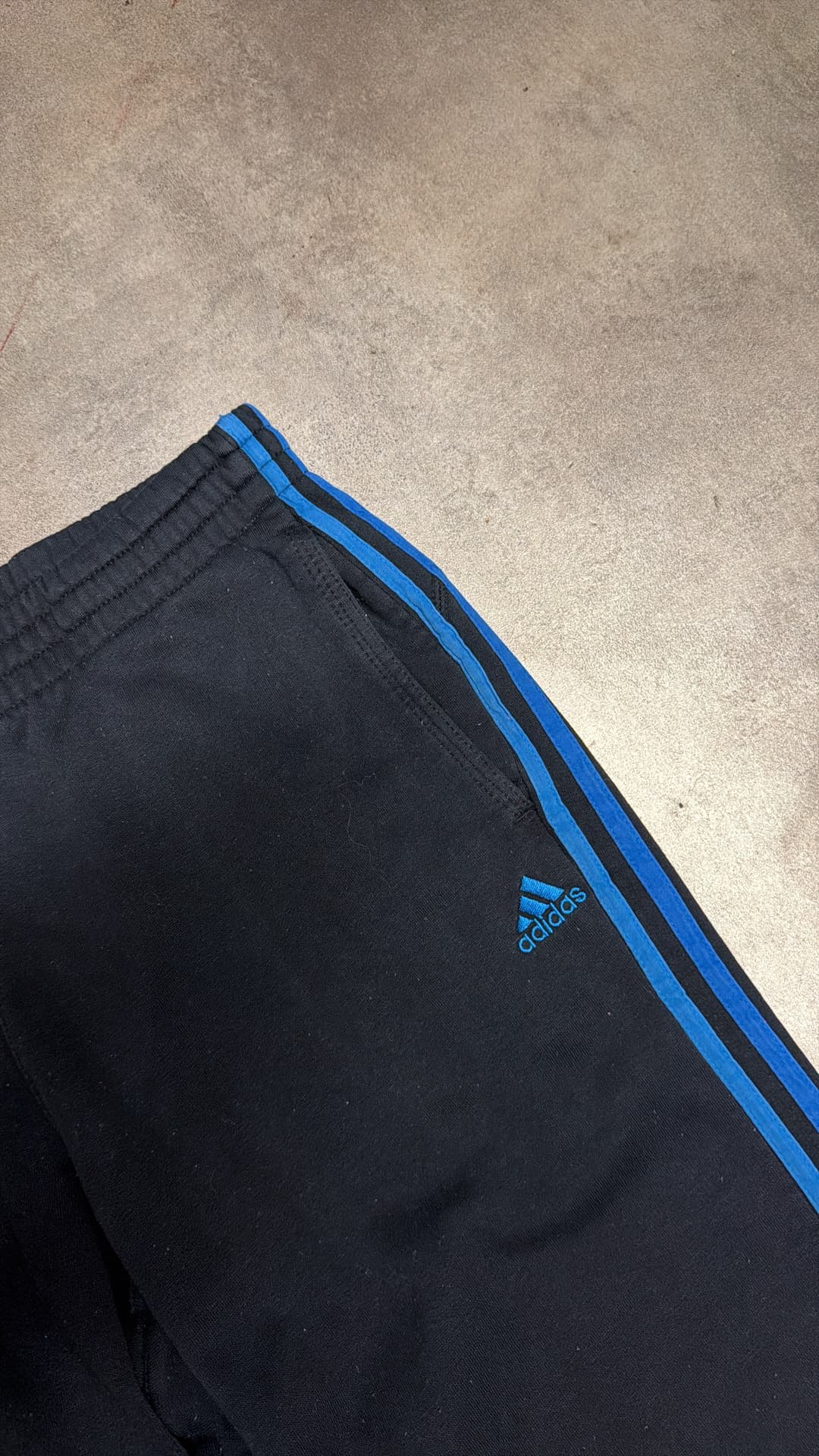 Adidas PE Jogger Black/Blue — 3