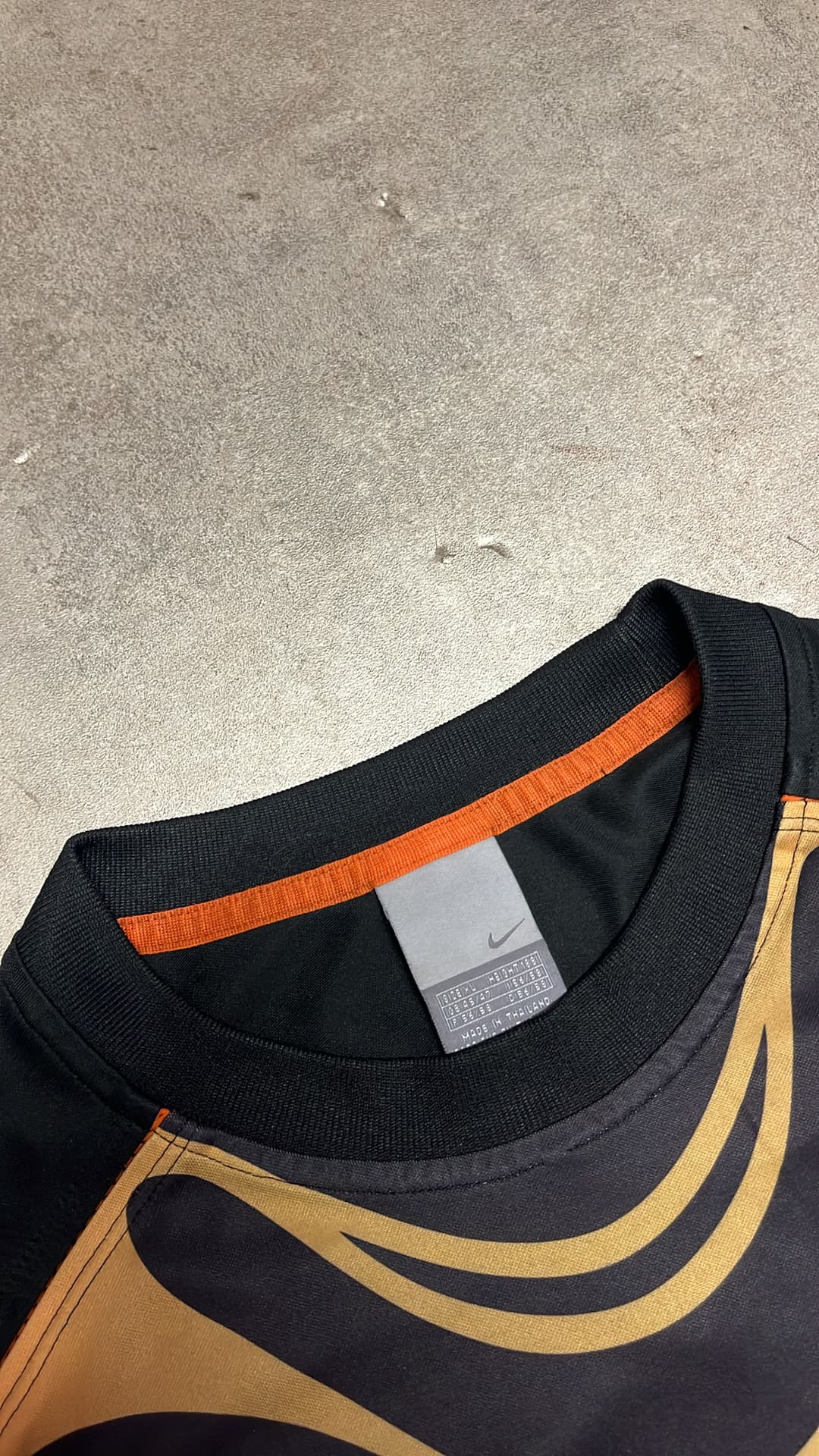 Nike Tn T-Shirt Black/Orange — 4