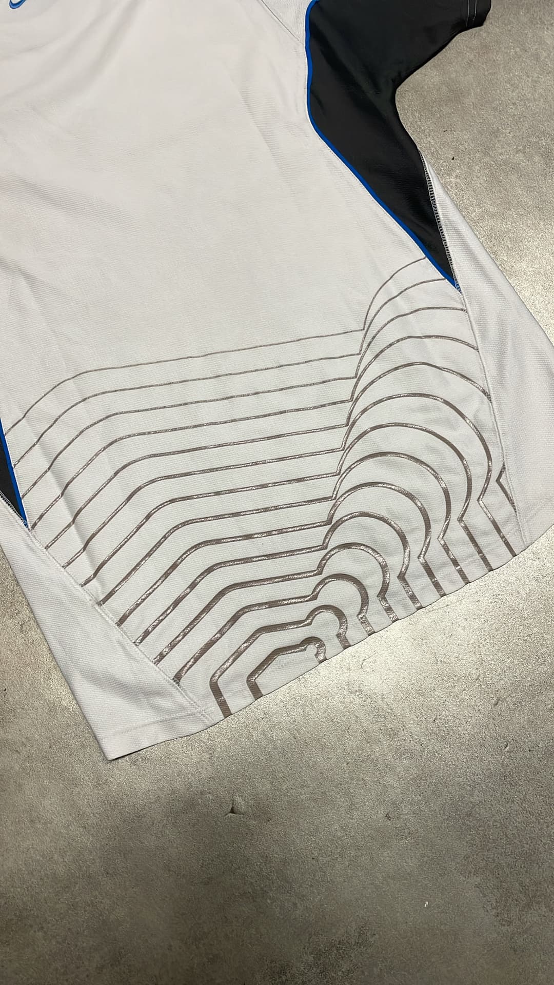 Nike TN-Tshirt Soundwave — 4