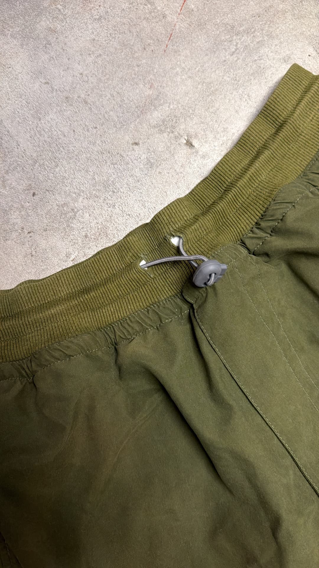 Nike B2 Shorts Olive — 3