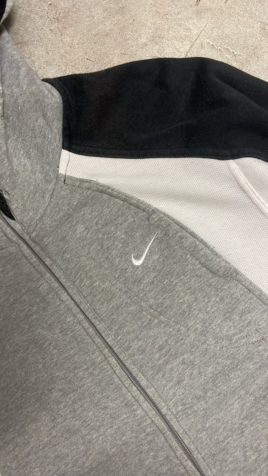 Nike Shox Zip-Up Black/Grey — 4