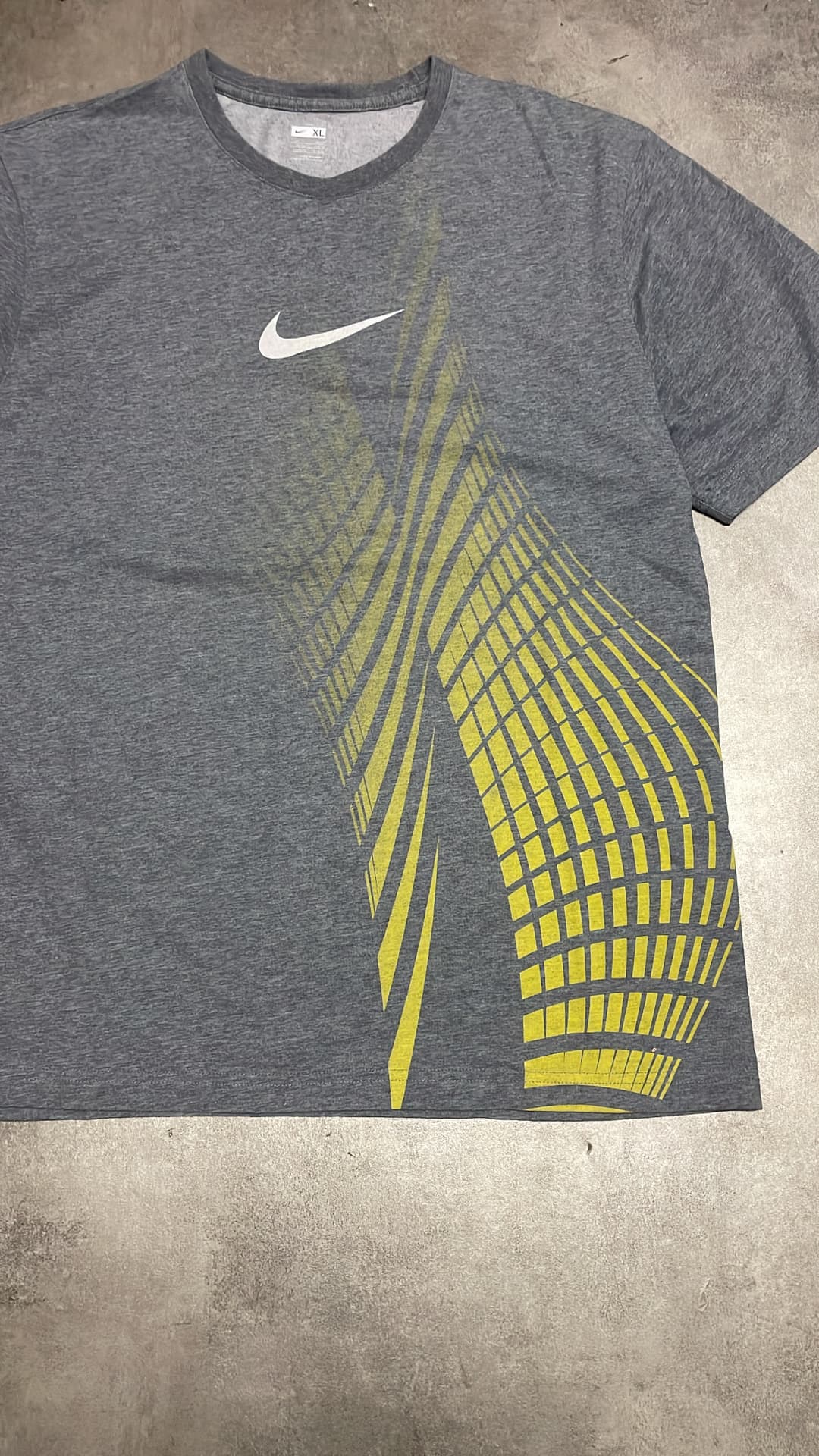 Nike Training t-shirt Grey/Yellow — 3