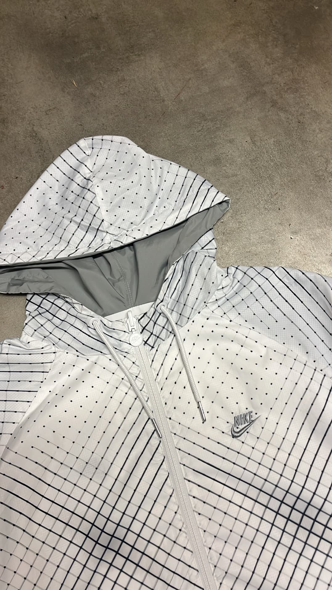 Nike Tn Windbreaker White/Grey — 7