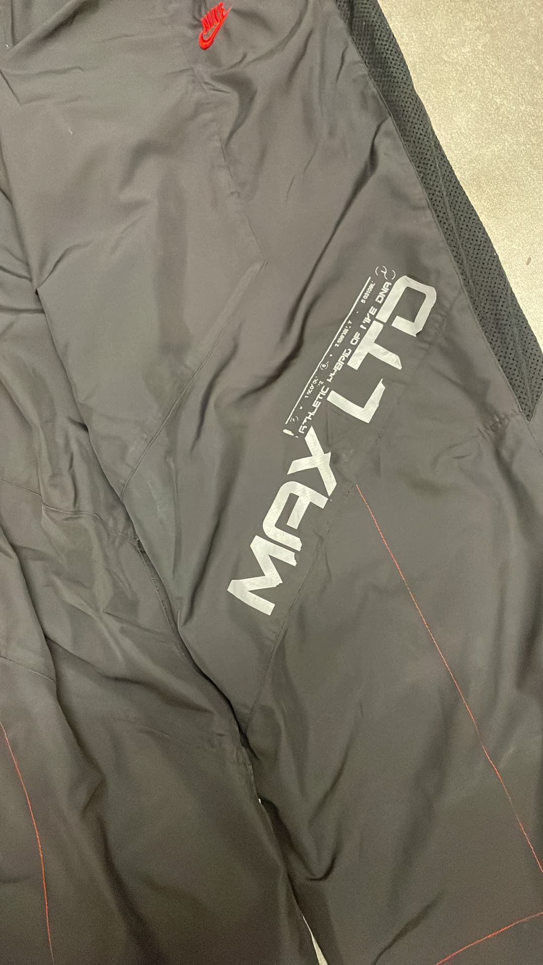 Nike Airmax LTD Trackpants Black — 3