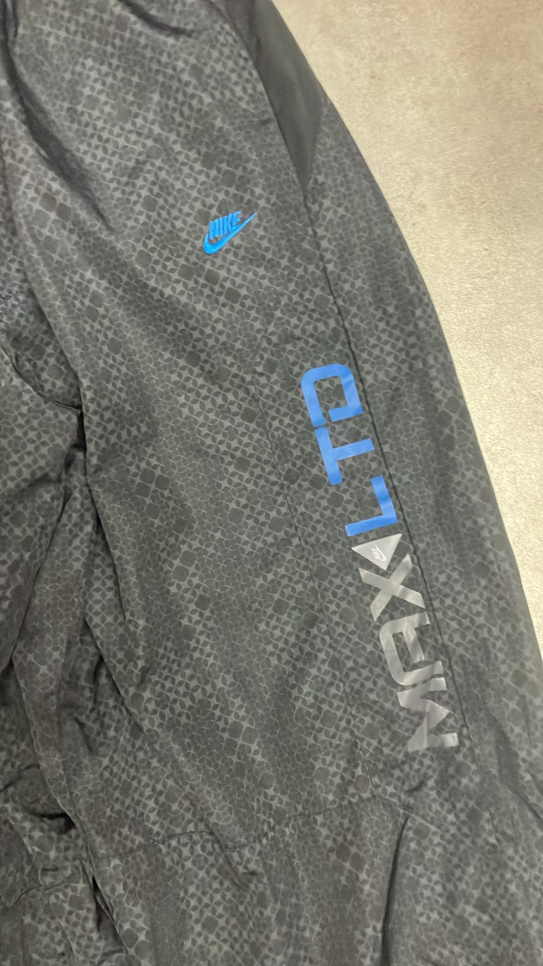 Nike Airmax LTD Trackpants Grey — 3