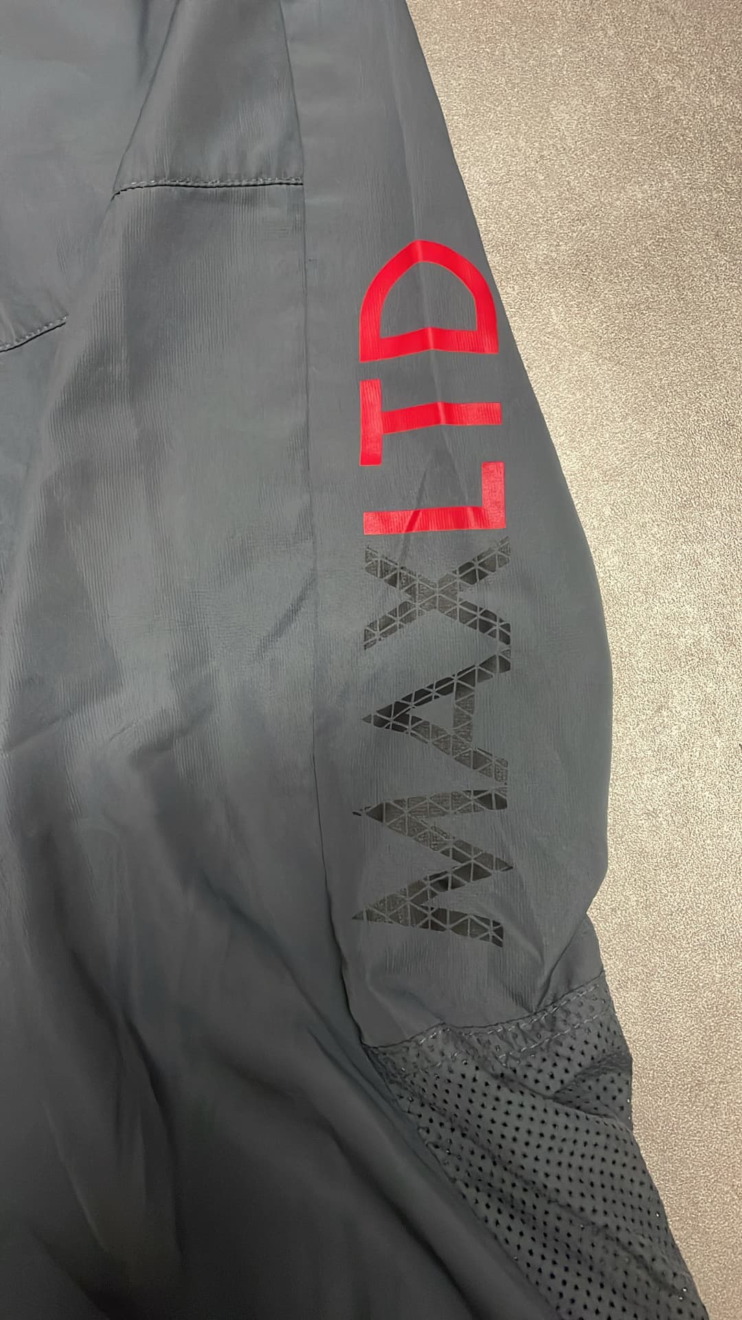 Nike Airmax LTD Trackpants Grey/Red — 4