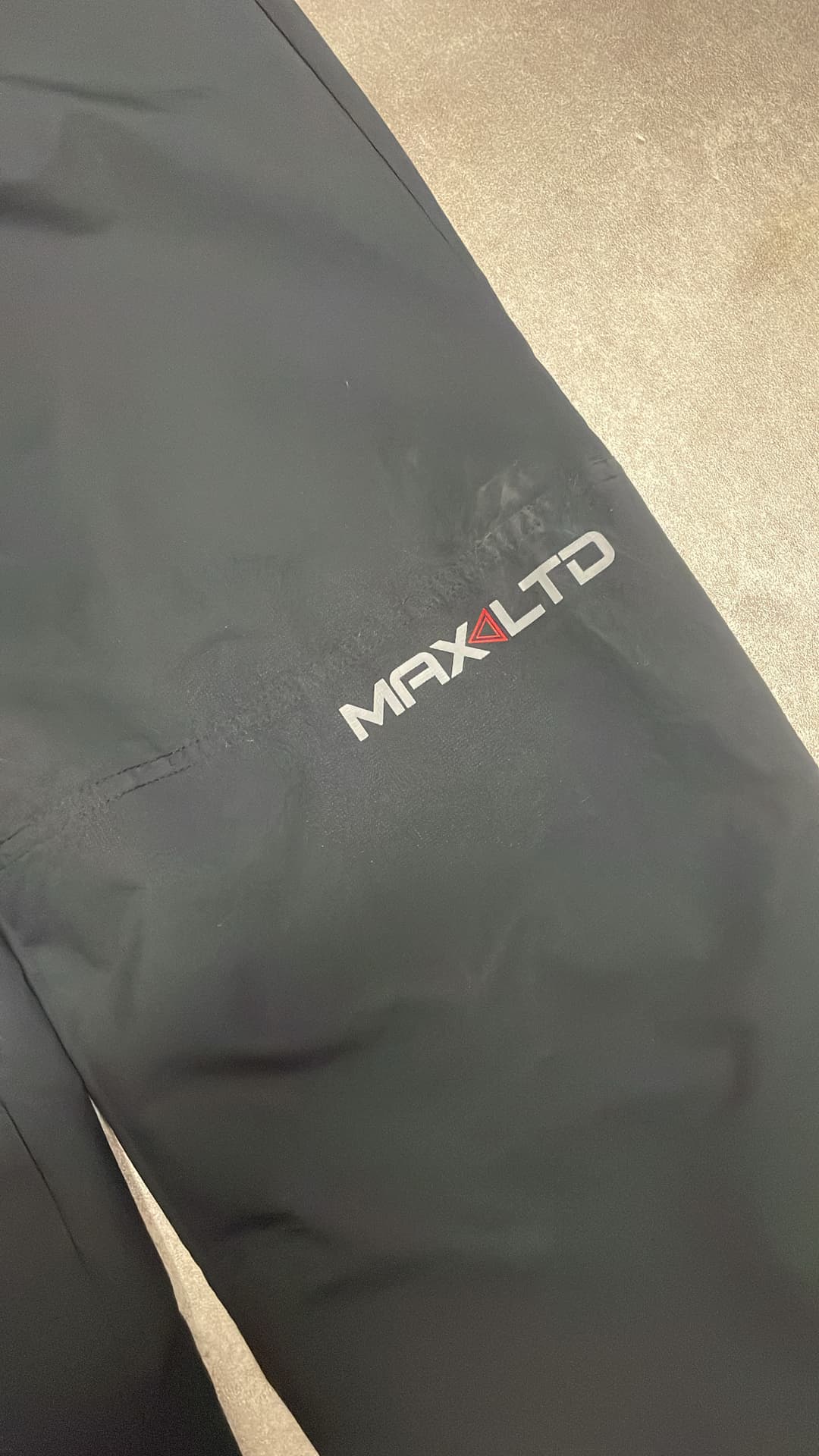 Nike Airmax LTD Trackpants Black/Red — 3