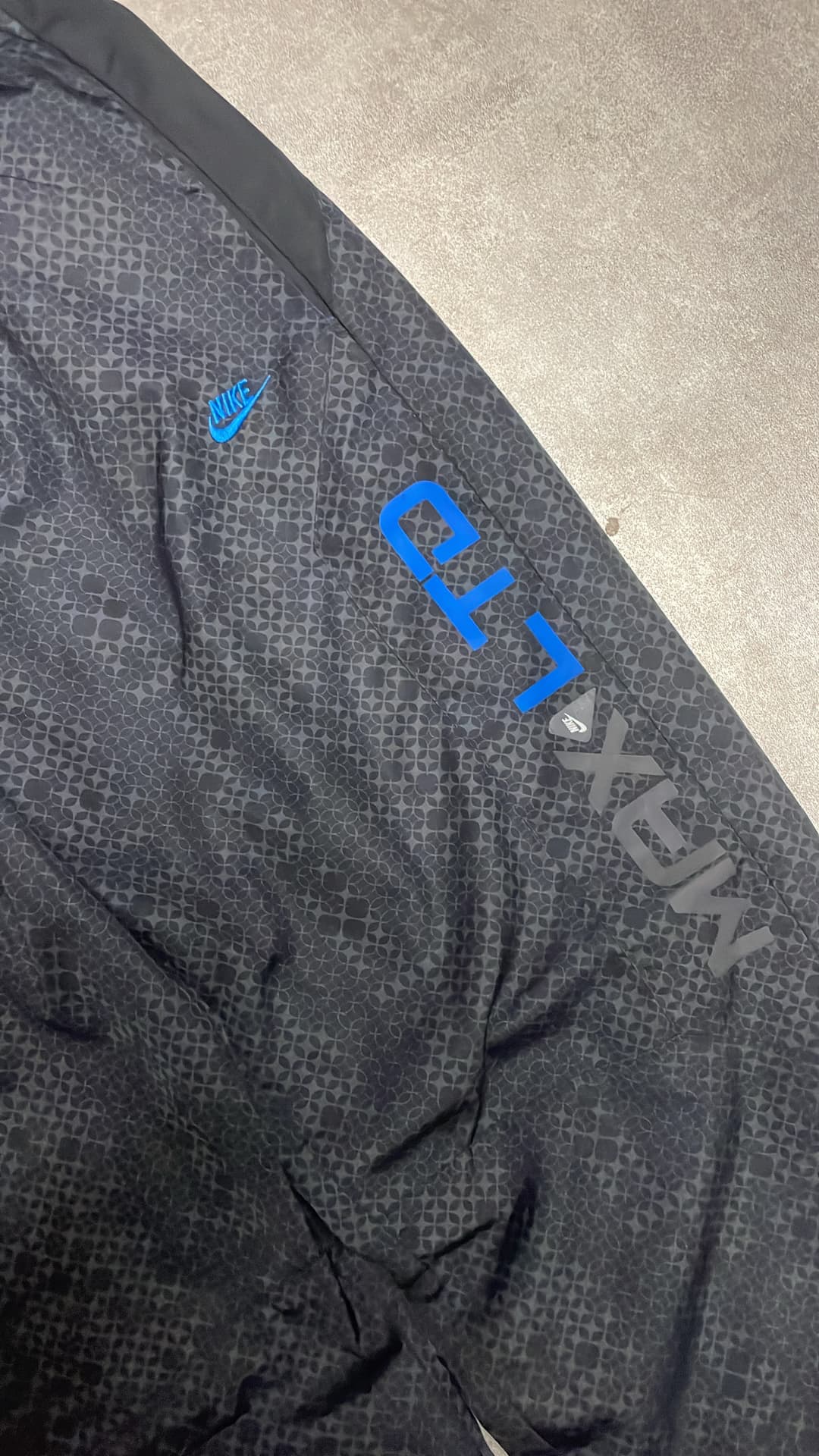 Nike Airmax LTD Trackpants Black — 3
