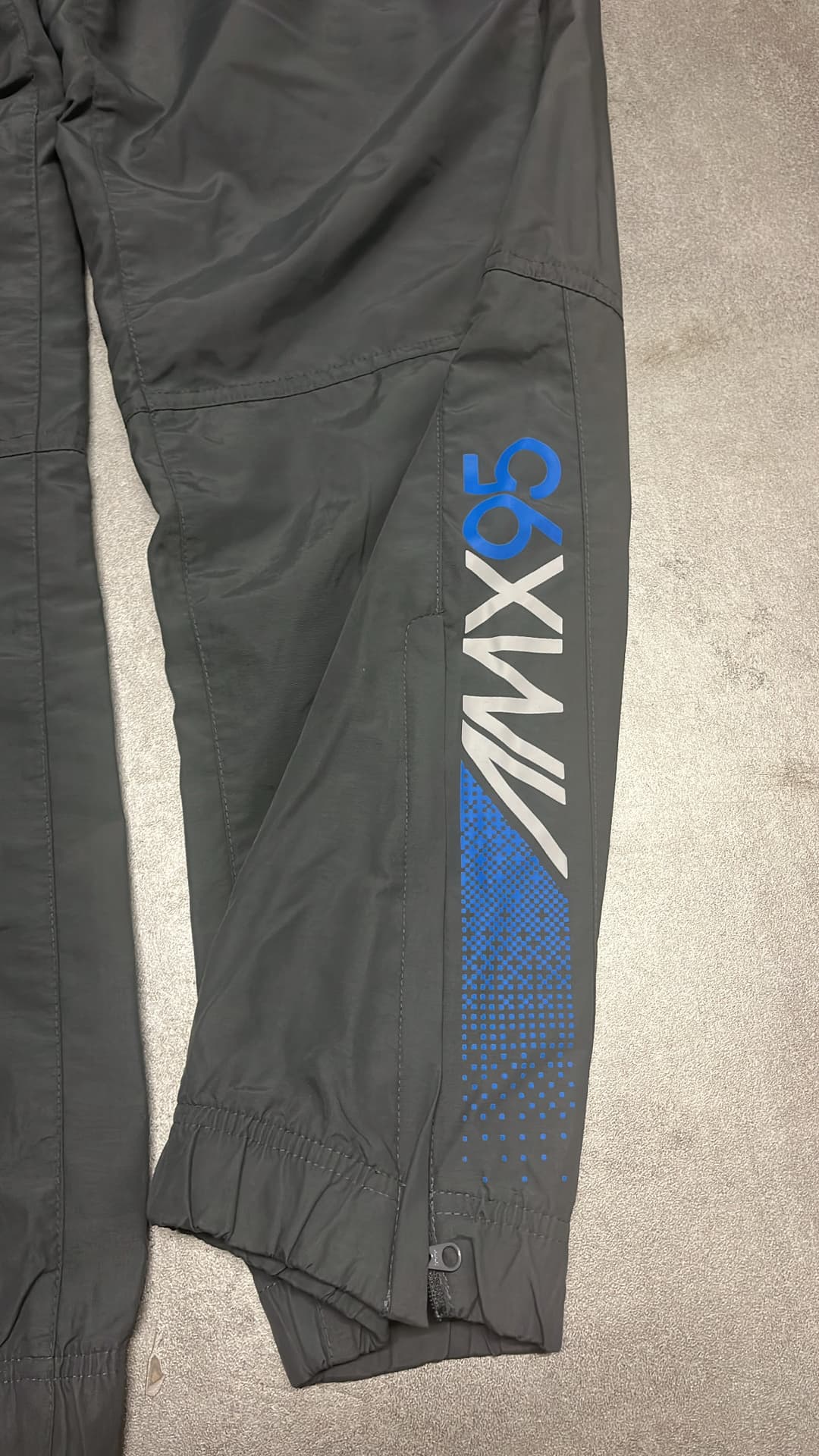 Nike Airmax 95 Trackpants Grey — 3