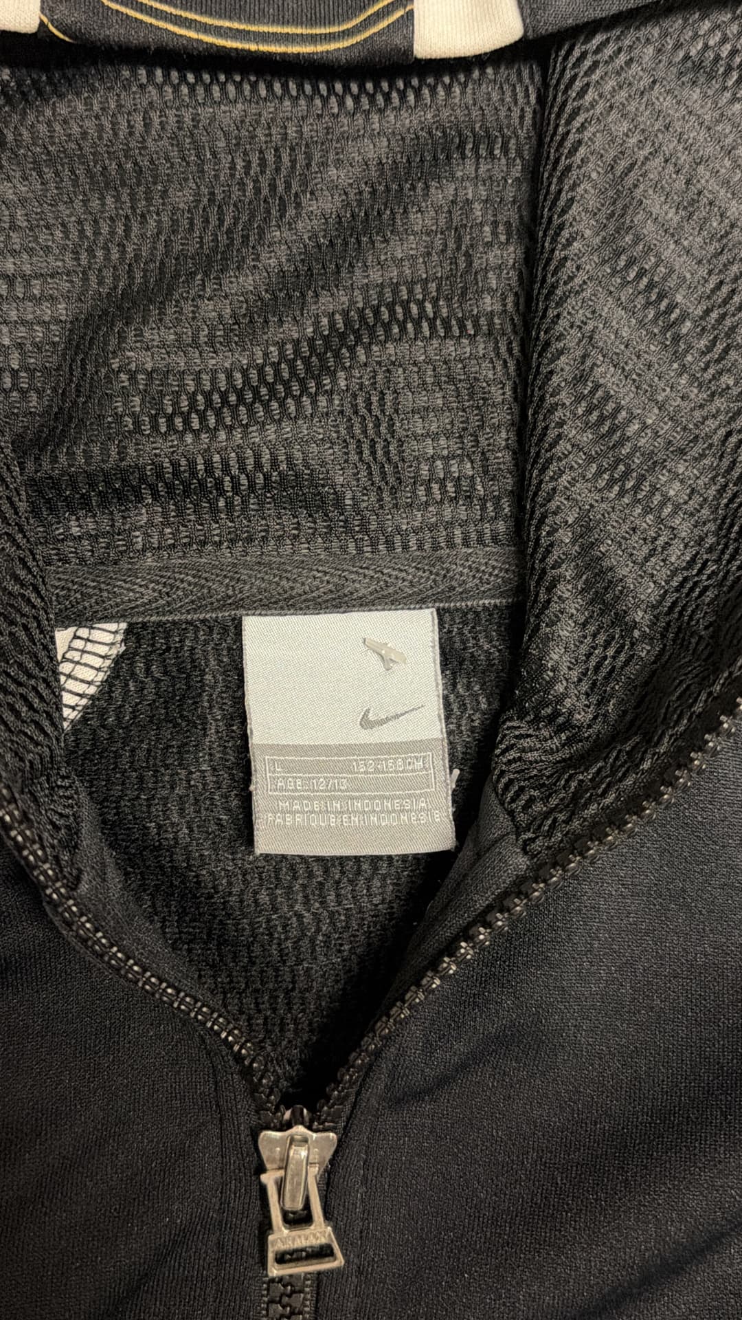 Nike FHS Zip-Up Black/Gold — 9