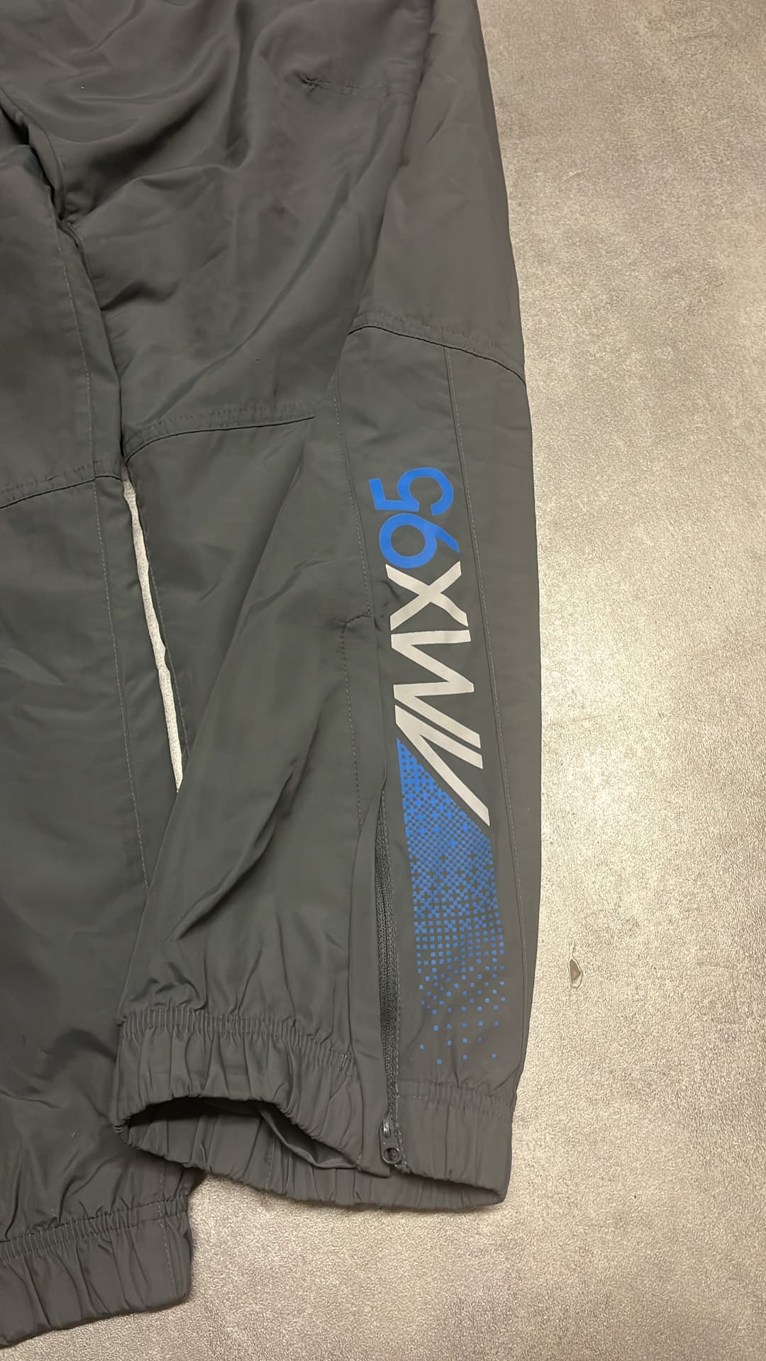 Nike Airmax 95 Trackpants Grey — 3