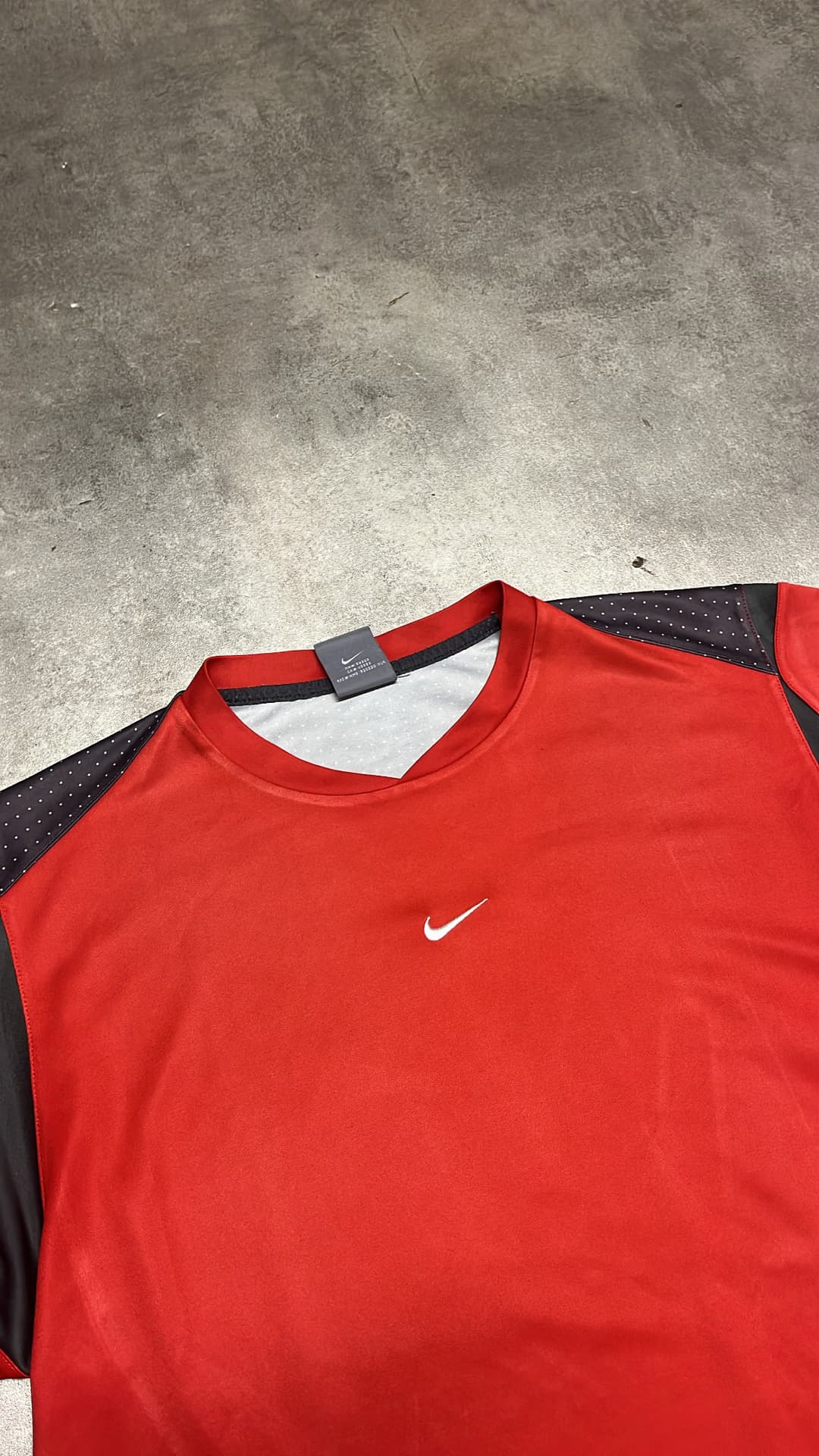 Nike Shox T-Shirt Red — 3