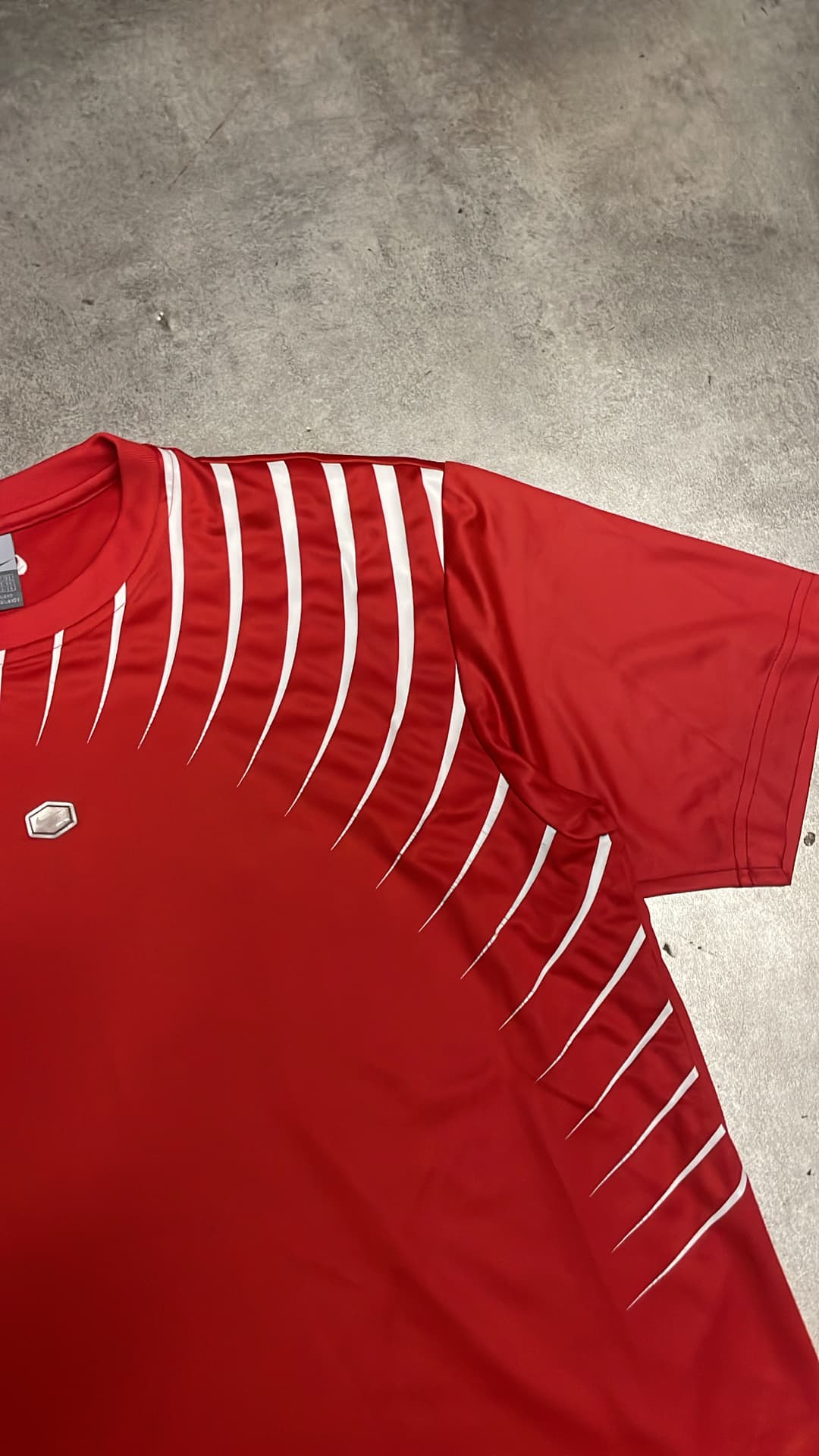 Nike Hex T-Shirt Red/White — 4