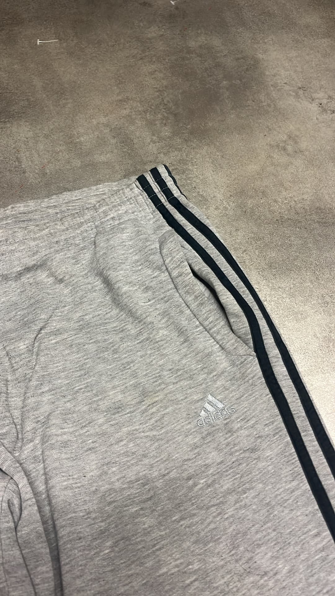 Adidas PE Jogger Grey — 3
