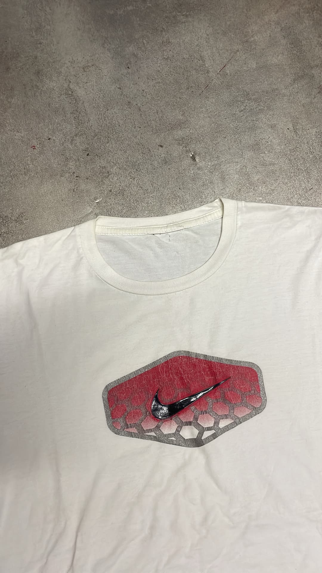 Nike Hex T-Shirt White/Red — 3