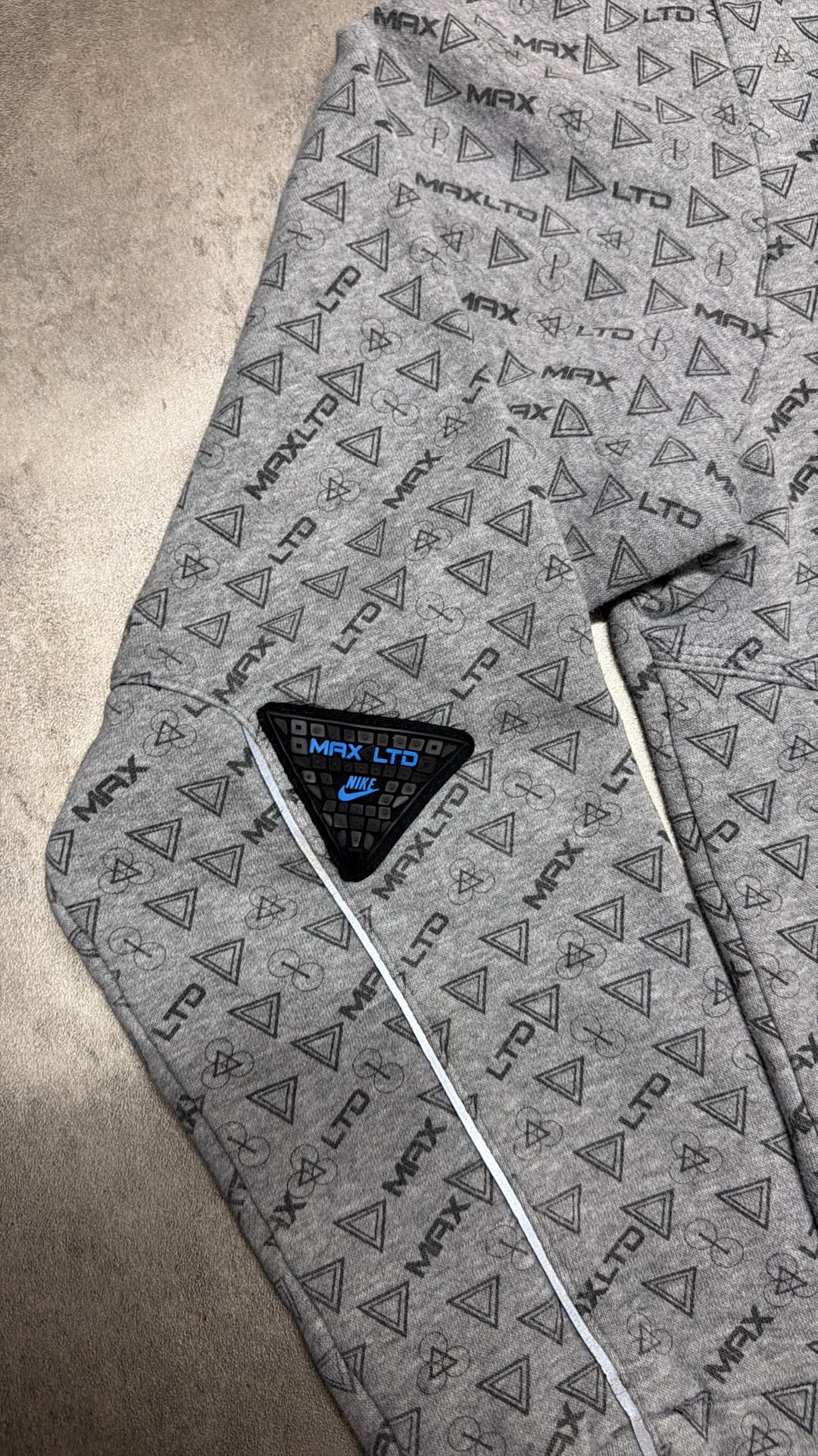 Nike Airmax LTD Hoodie Grey — 4