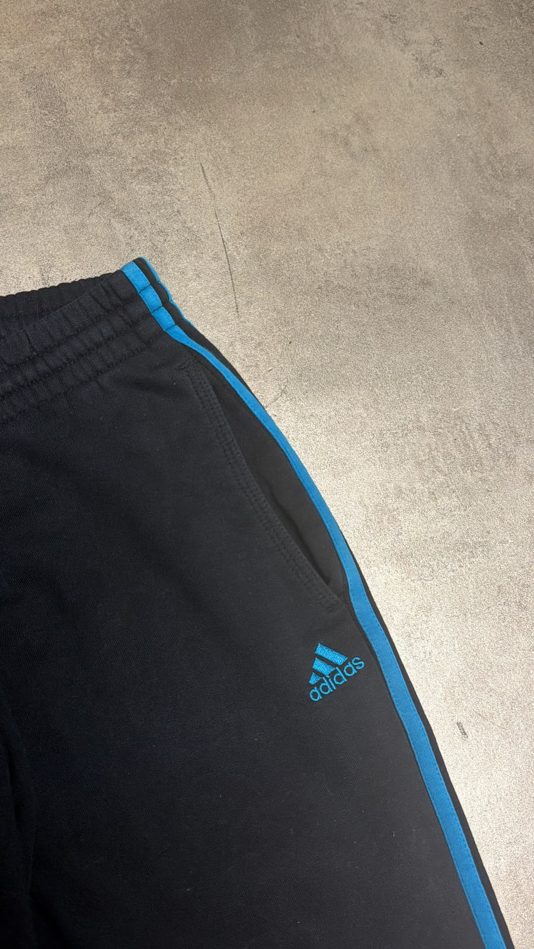 Adidas PE Jogger Black/Blue — 3