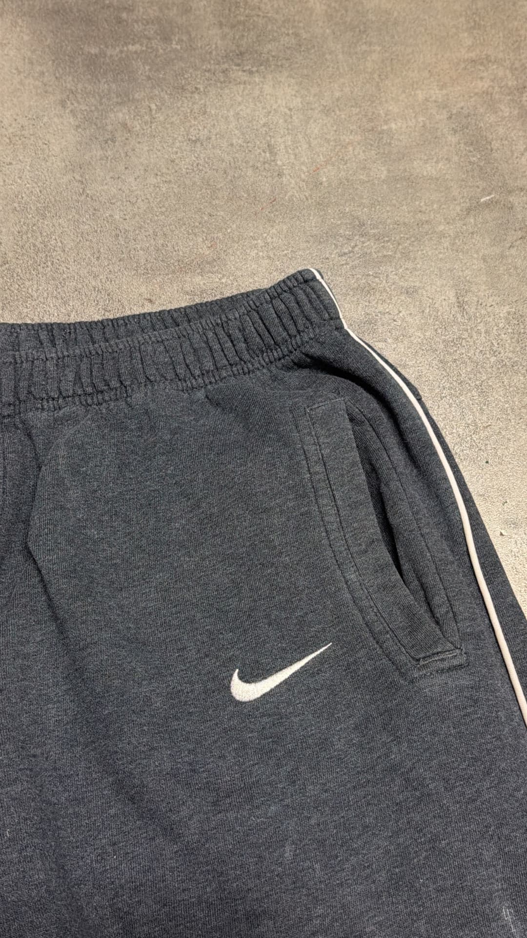 Nike AM Jogger Grey — 5