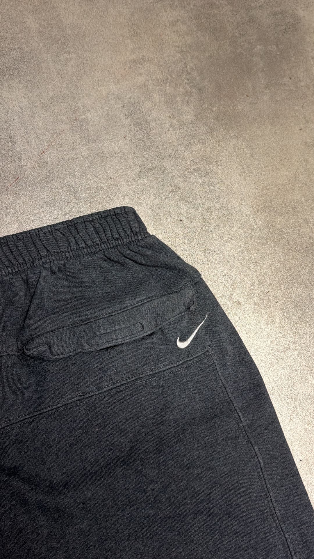 Nike AM Jogger Grey — 7