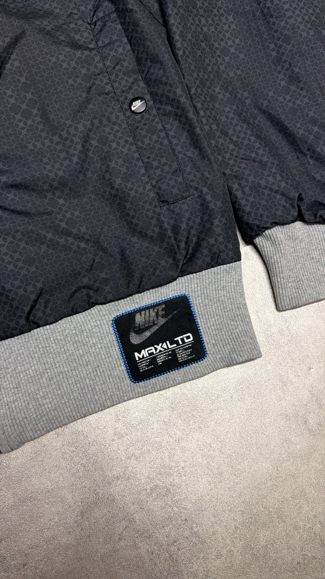 Nike Airmax LTD Zip-Up Black — 4