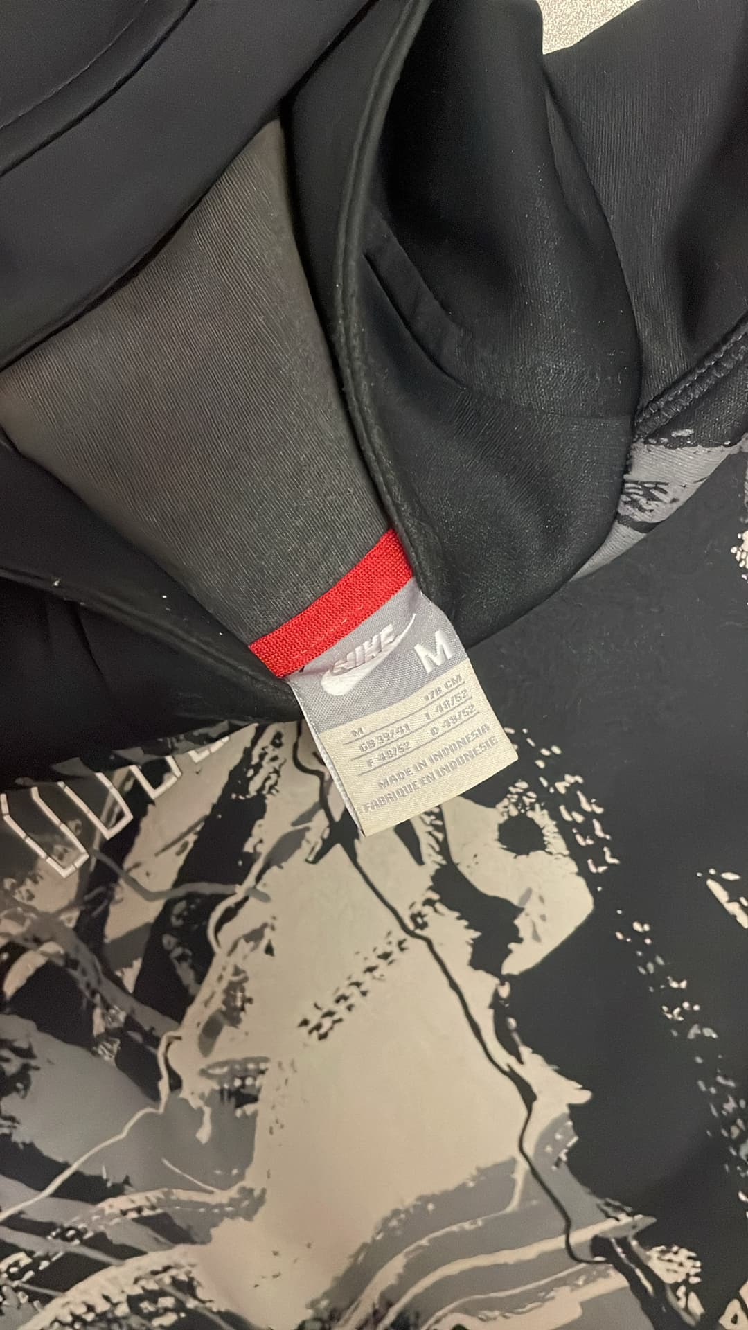 Nike Airmax LTD Hoodie Black — 4