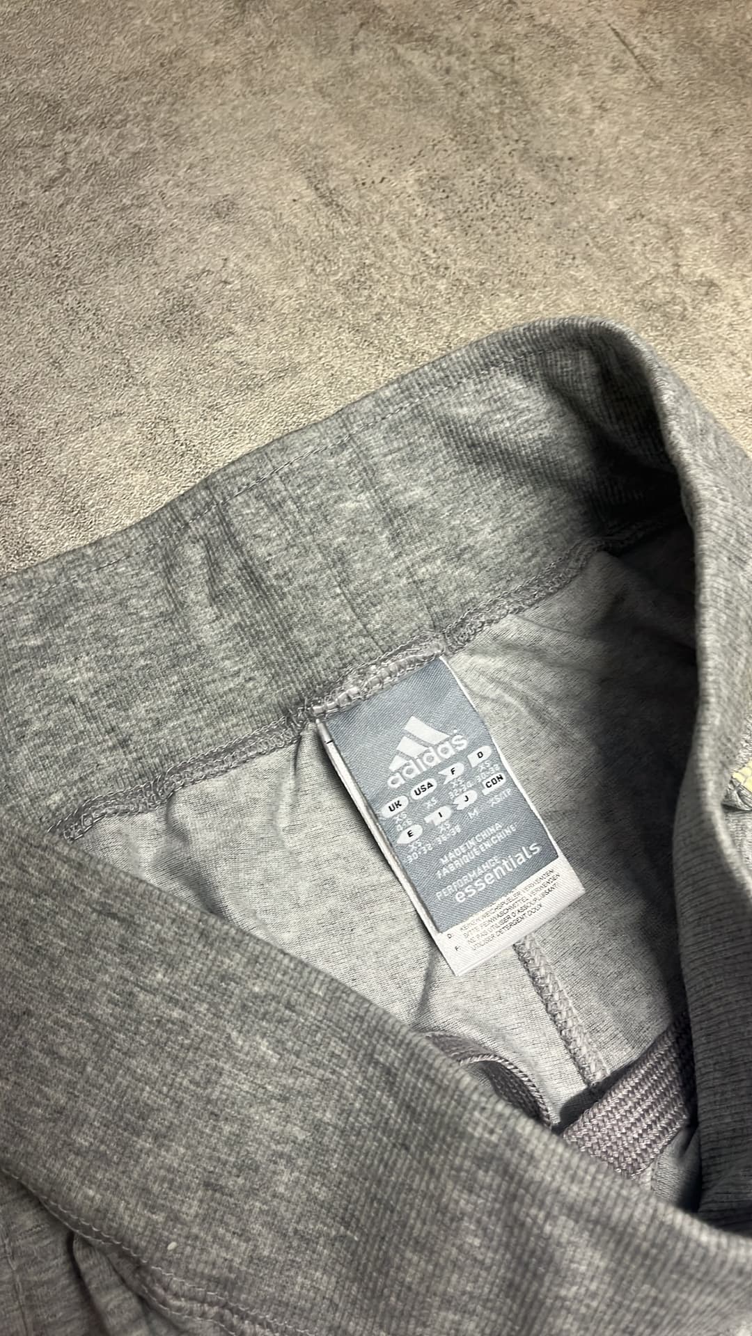 Adidas PE Jogger Grey/Yellow — 4