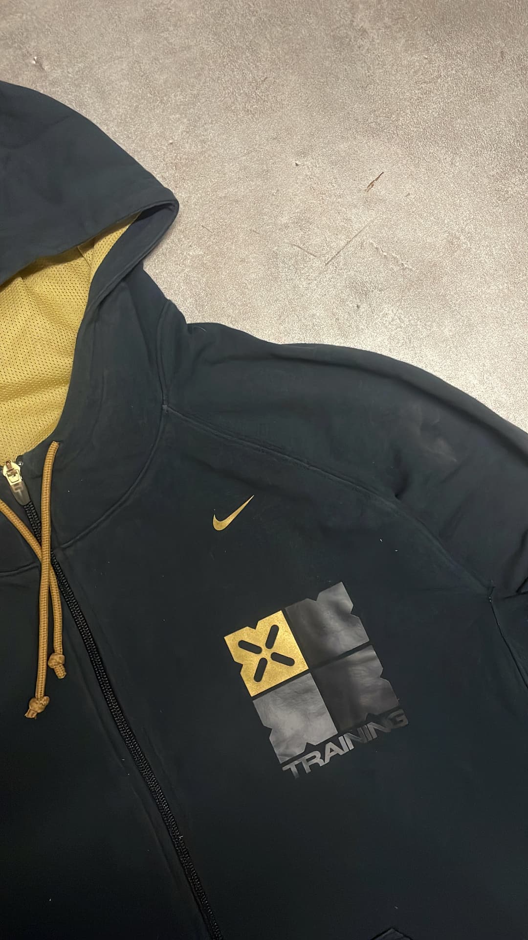 Nike Training Zip-Up Black/Gold — 3