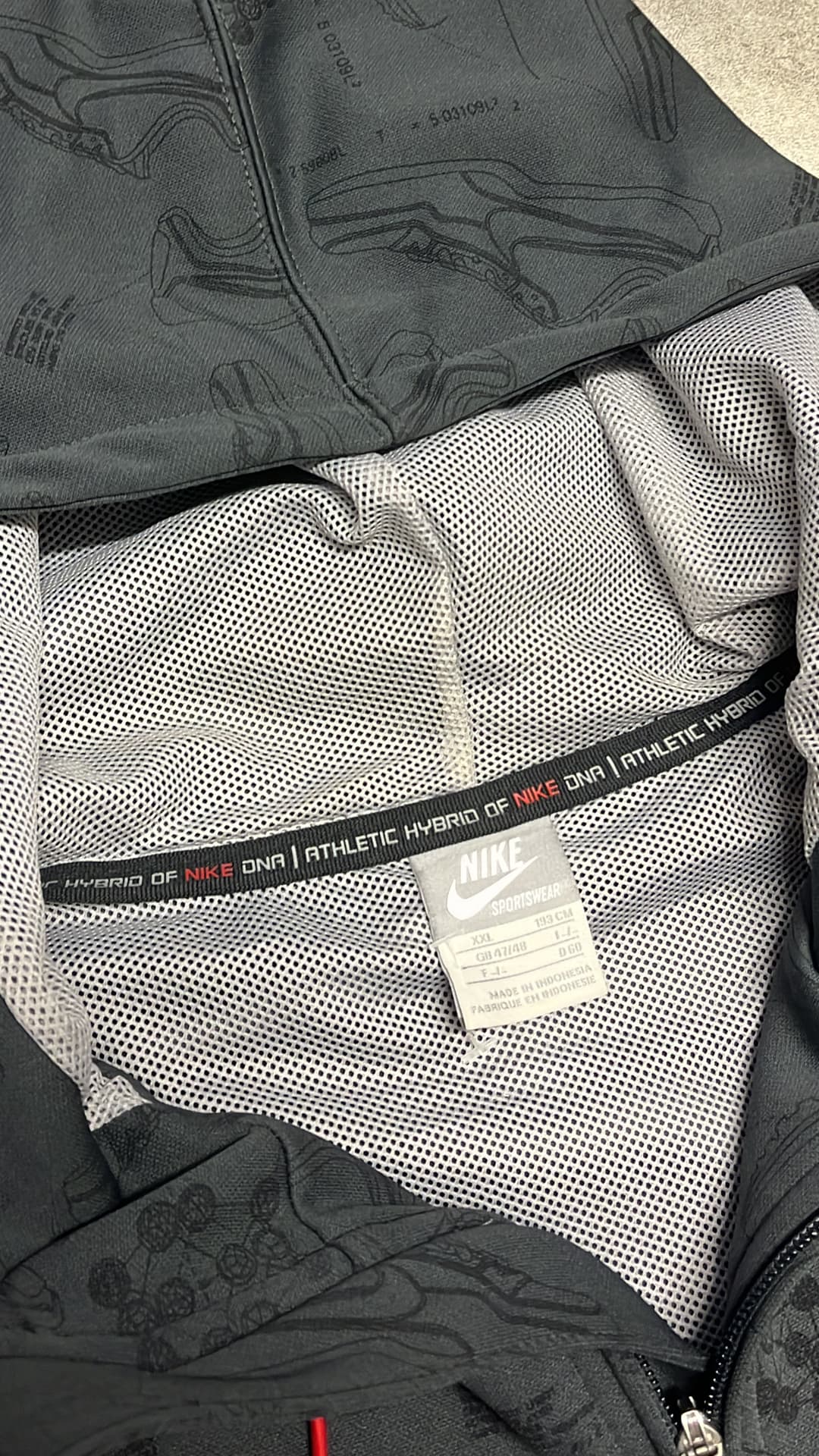 Nike Airmax LTD Zip-Up Black — 4