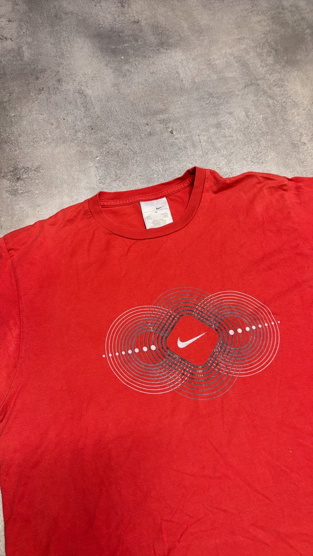 Nike Graphic T-Shirt Red — 3