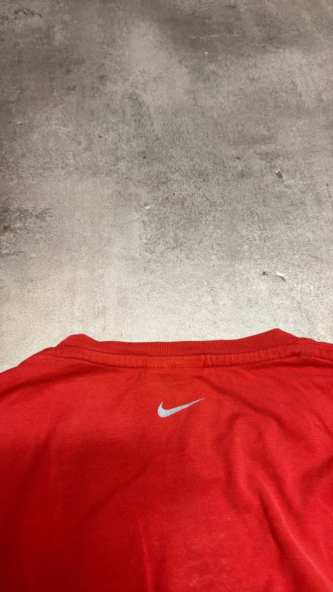 Nike Graphic T-Shirt Red — 5