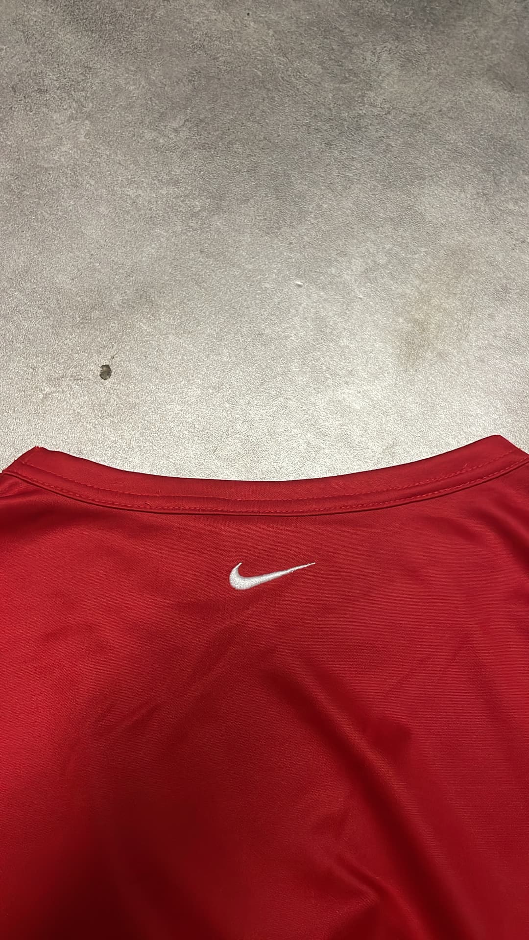 Nike Hex T-Shirt Red — 5