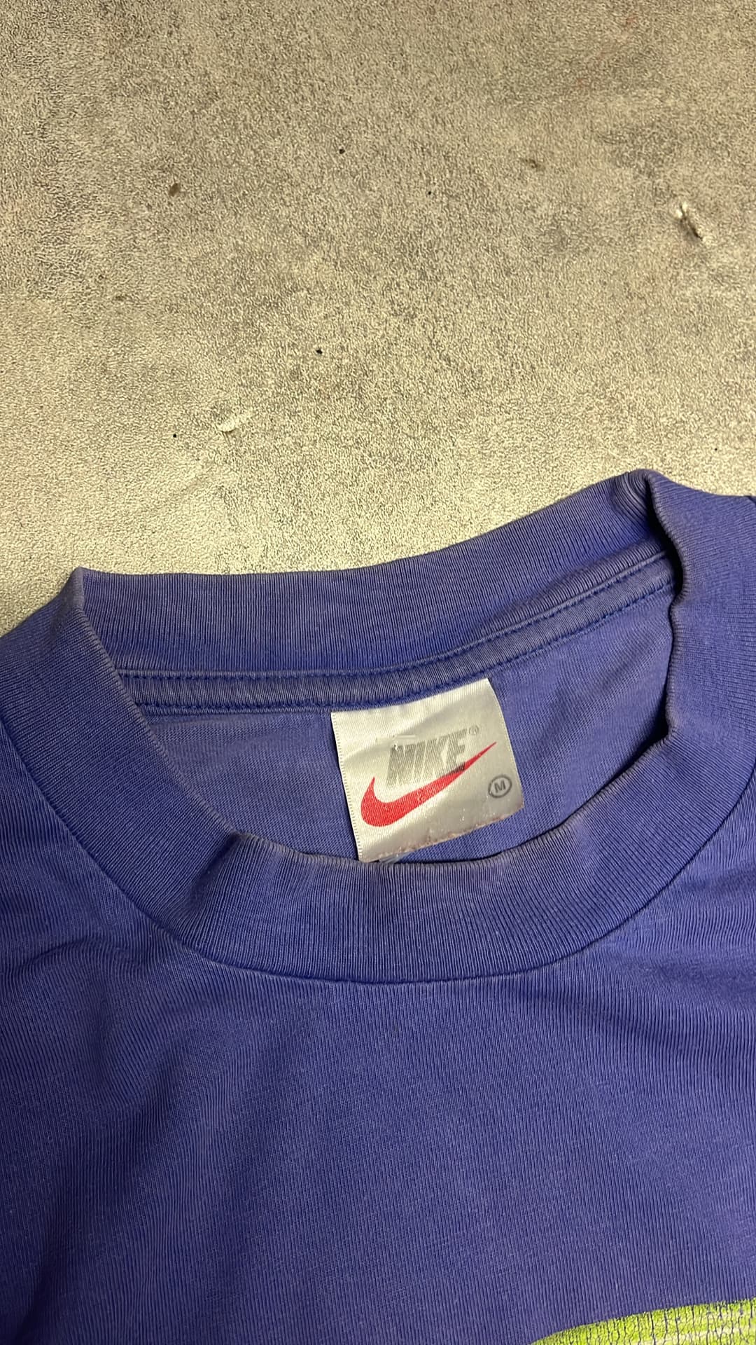 Nike Graphique T-Shirt Violet — 4